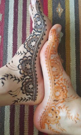 Krajky inspirované vzory podél vaší nohy