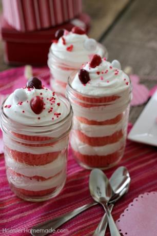 Pink-Samt-Cupcakes-im-Glas