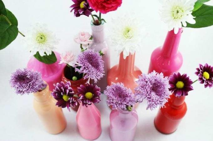 Zelf geschilderde bloemenvazen