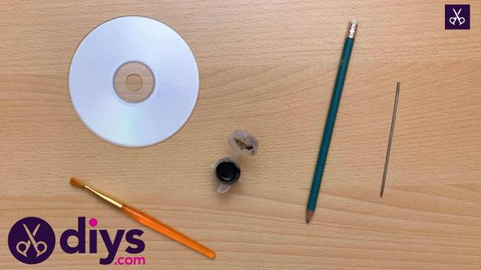 Jak vyrobit recyklované CD umění krok za krokem