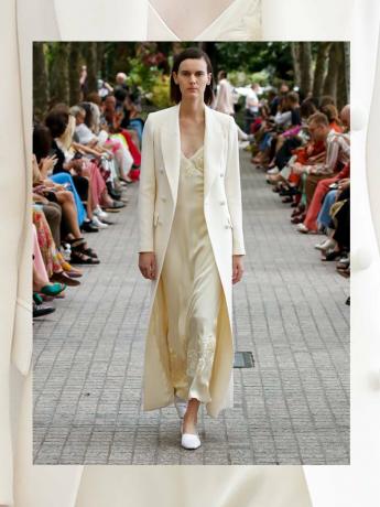 Тенденции в обличането 2023 г.: плъзгащи се рокли с дантела