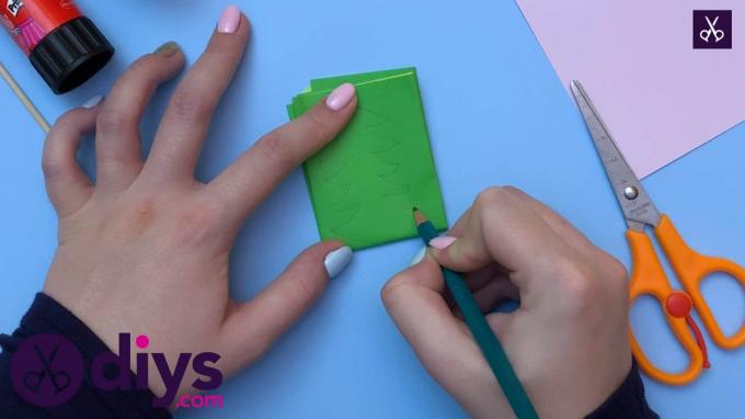 Kako narisati cvet iz krep papirja