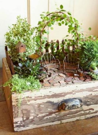 DIY bajkowy ogród w szufladzie 2
