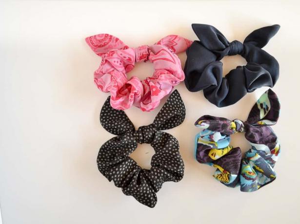 Diy ჰალსტუხი scrunchies