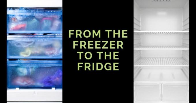 냉장고와 냉장고 사진이 있는 현수막. 그리고 " 냉장고에서 냉장고까지" 라는 말