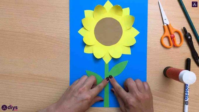 Jak vyrobit papírovou slunečnici