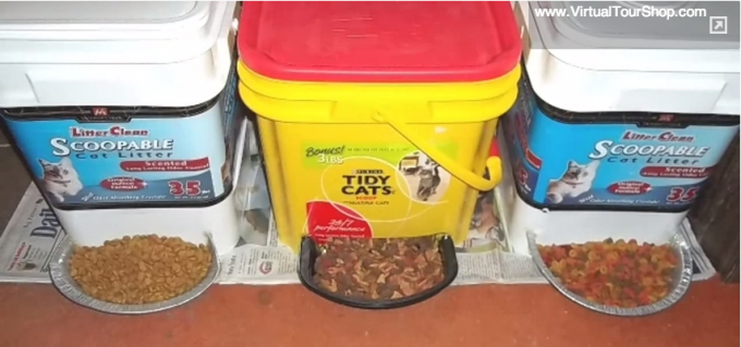Alimentator automat pentru animale de companie