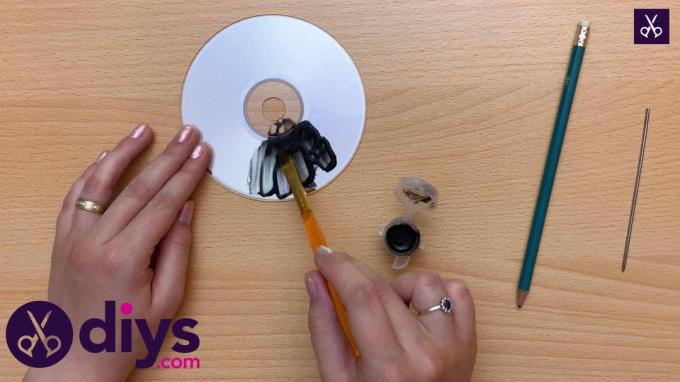 Jak vyrobit recyklovanou cd uměleckou barvu