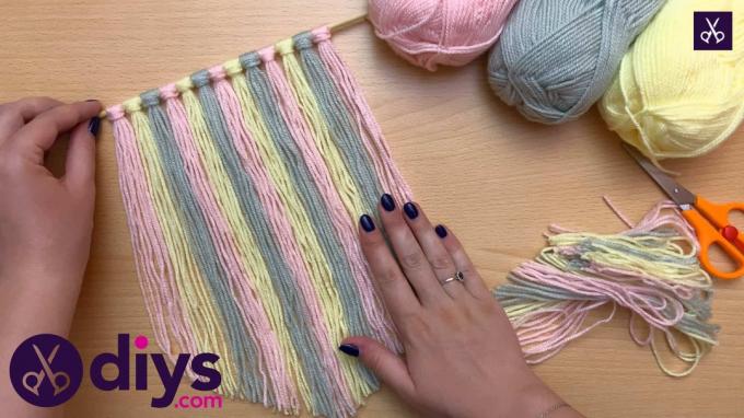 Como fazer uma tapeçaria de lã para criar uma aparência colorida