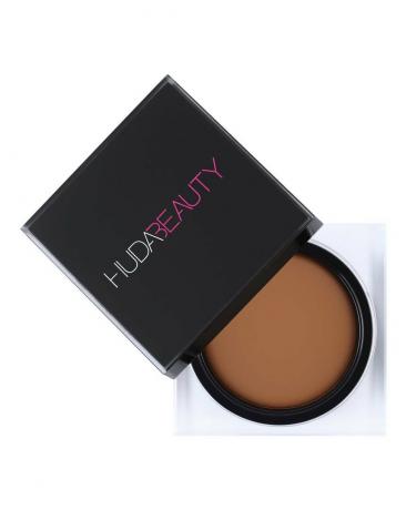 „Huda Beauty Tantour“.