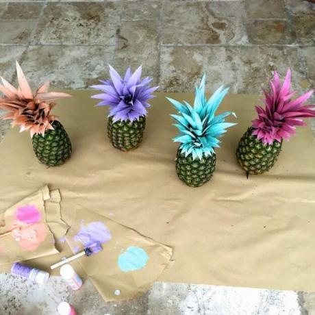 Målad ananas festdekor
