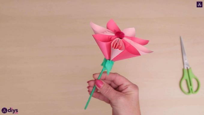 Vyrobte si 3d papierový kvet