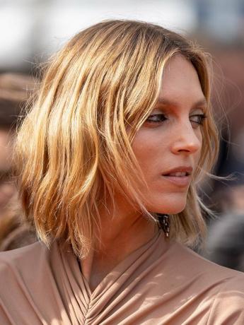 Coupe de cheveux de cow-girl: Anja Rubik