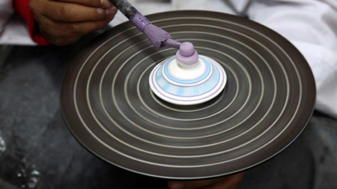 Krásné nápady na štětce pro keramiku