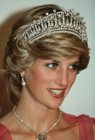 Les meilleurs looks beauté de la princesse Diana: Ombre à paupières scintillante