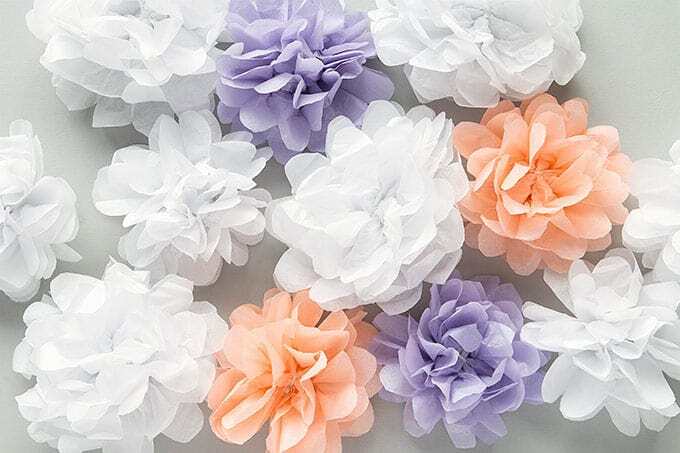 Pompons de fleurs en papier de soie