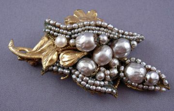 Brož Miriam Haskell s hodnotou umělých perel