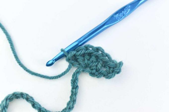 Crochet doble cinco veces en la misma cadena