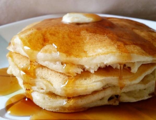 Pancake buttermilk kayu manis vanilla