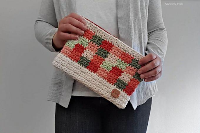Tapestry Crochet Clutch Free Pattern