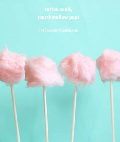 Pops di marshmallow allo zucchero filato