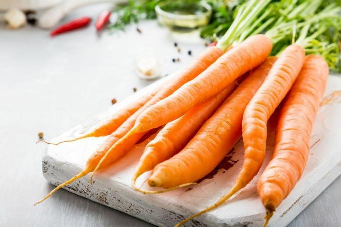 गाजर को कैसे स्टोर करें