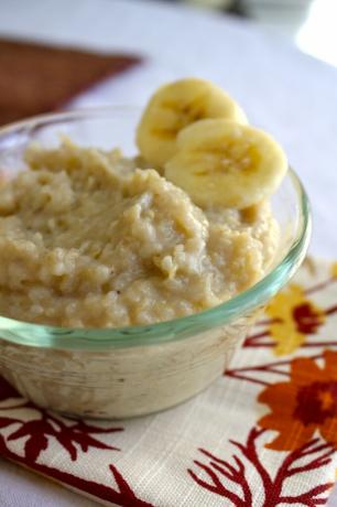 Arroz integral con plátano para bebé