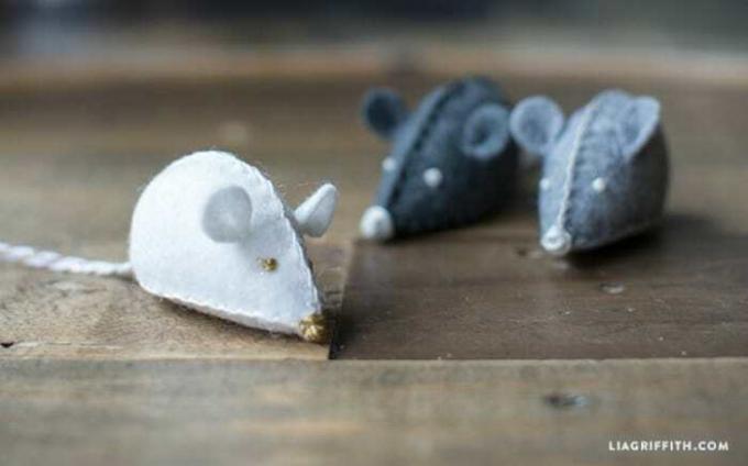 Ručně vyráběné hračky z plsti pro myši
