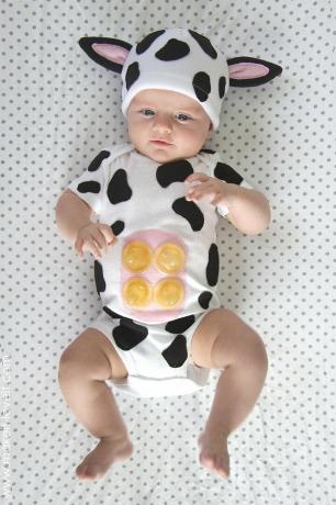 Jednoduchý kostým krávy pro kojence s vemenem 41