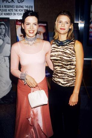 Móda 90. let: Kate Beckinsale v růžové a Clare Danes v topu s tygřím potiskem