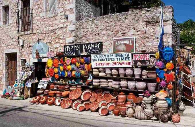 Yunanistan, Mani yarımadası, hediyelik eşya dükkanı