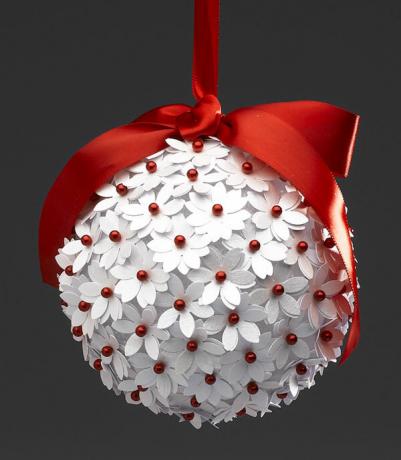 Papieren ponsornament